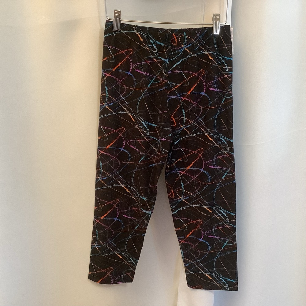 Leggings Capris Cropped Women’s Size 2-10 Scramble Pattern